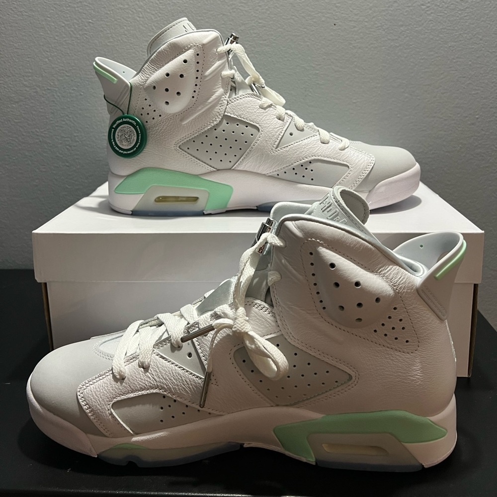 Jordan 6 - Picture 2 of 7